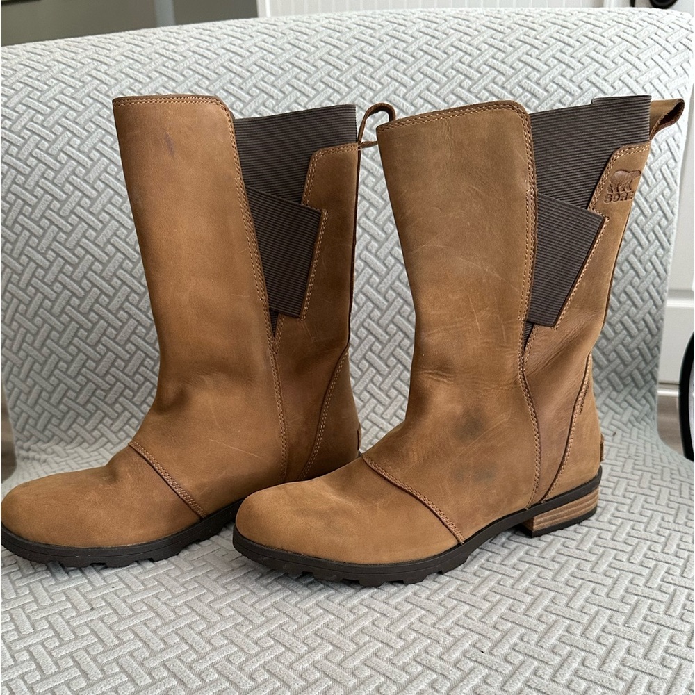 Women’s Sorel boots size 8